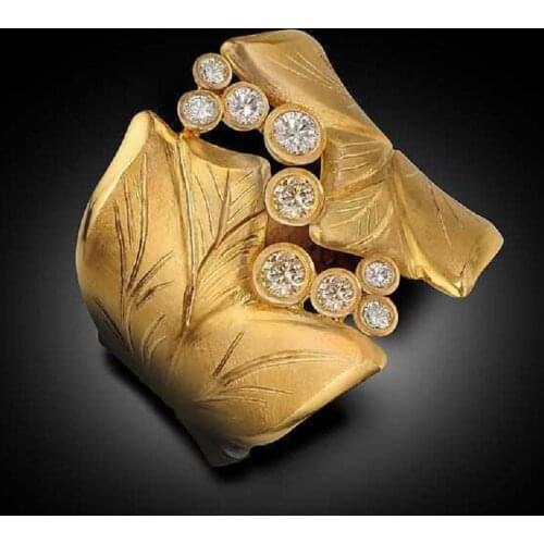 Exquisite Flower Gold Plated Zircon Ring for Women Fashion Engagement Jewelry Bride Wedding Promise Ring for Her Gift Size 6-10