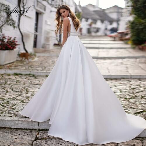 Fmogl Sexy Backless V Neck Matte Satin Vintage Wedding Dresses 2021 Luxury Sashes Sweep Train A Line Bride Gown Plus Size