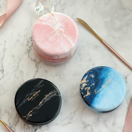 4pcs/lot New Design Round Iron Candy Box Wedding Favors Gift Chocolate Candy Boxes Home Party Birthday Supply