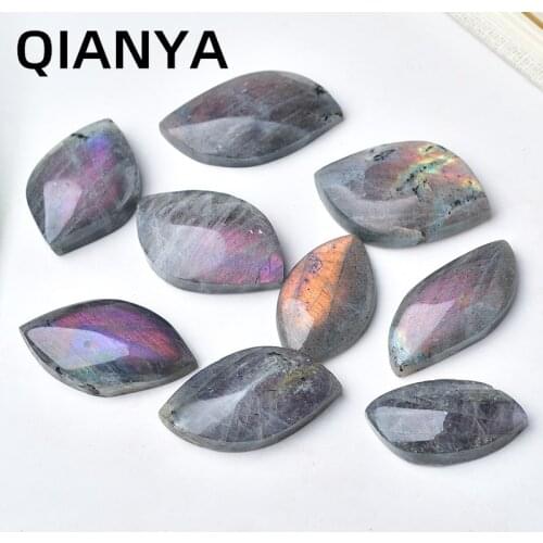 Natural Labradorite Moonstone Natural Gemstone Material Necklace Decorative Ornamental Stone