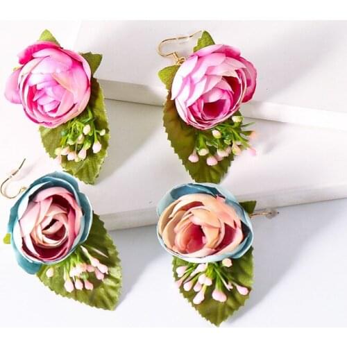 Minar Exaggeration Pink Color Big Rose Green Leaves Pendant Earrings for Women Ladies Alloy Hanging Earrings Accessories