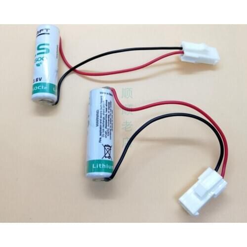 2PCS LS14500 3.6v lithium battery with plug no. 5 AA can not be charged at one time er14500