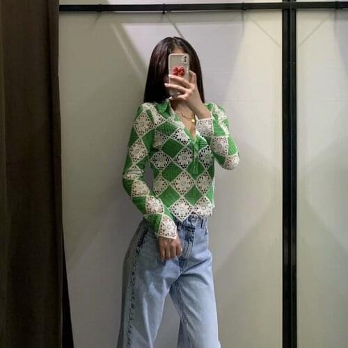 2021 Womens Fashion Sexy V-neck Hook Flower Hollow Out Geometry Pattern Single Row Buttons Petal Sleeve Weave Top