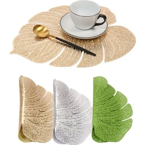 Table Mat Hollow PVC Placemat Coaster Heat Insulation Tea Waterproof Dining Table Mat Non-slip Cup Coaster Christmas Decor