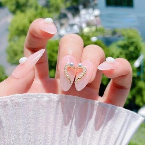 Nail Rhinestones Charm Pearls 3D Heart Alloy Nail Art Decoration Crystal Heart Shiny Nail Art Fashion Manicure Accessories