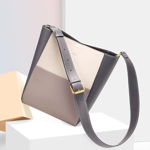 New womens leather shoulder bag large-capacity fashion handbag simple texture purses and handbags women lipstick designer bag