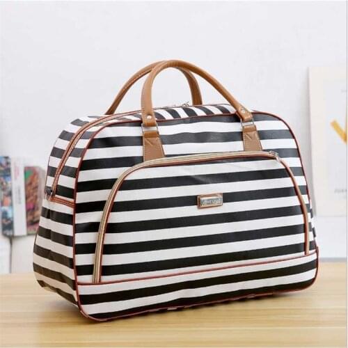 Women Travel Bags 2018 Fashion Pu Leather Large Capacity Waterproof Print Luggage Duffle Bag Casual Travel Bags