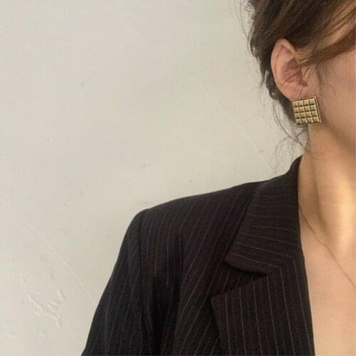 2021 New Vintage Square Metal Lattice Stud Earrings For Women Fashion Geometric Retro Design Temperament Wedding Earring Jewelry