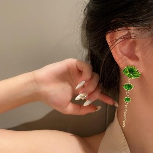 2021 New Arrival Vintage Creative Green Lotus Leaf Dangle Earrings for Women Summer Geometric Metal Earrings Statement Jewelry