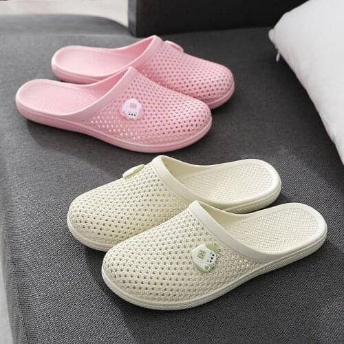 Summer new style hole sandals flat-bottomed Baotou womens slippers soft bottom non-slip indoor and outdoor wear casual bathroom
