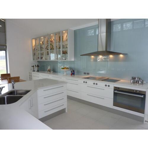 White modern kitchen cabinet designs