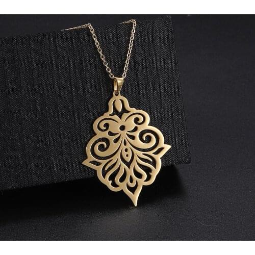 Filigree Cutout Gold Color Pendant Necklace Stainless Steel Vintage Flower Choker Chain Necklaces Jewelry Women Valentines Gift