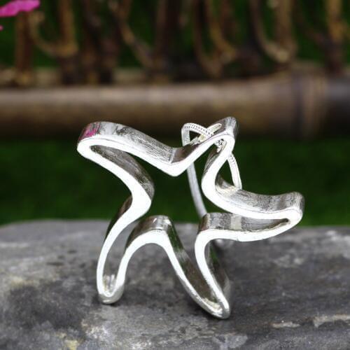 Youe shone Sea Life Jewelry Silver Necklace Dancing Starfish Pendant Necklace Five Pointed Star Charm Pendant Necklace