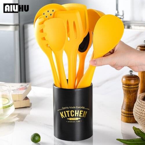 Kitchen Accessories All-in-one all-inclusive silicone kitchen tool set 9 pieces silicone shovel soup spoon kitchenware