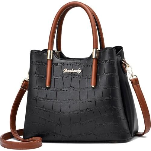 2021 new womens European and American fashion Lingge embossed straddle bag portable single shoulder straddle bag