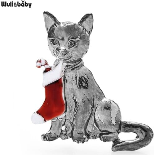 Wuli&baby Christmas Sock In Mouth Cat Brooches For Women Vintage Cat Pet Animal New Year Brooch Pin Gifts