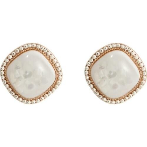 Simple Style Light Yellow Gold Color Square Shape Shell Stud Earrings for Women Fashion Jewelry