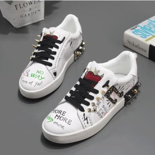 Leather Sneakers Women Graffiti Shoes For Women Rivets Chaussures Femme White Ladies Shoes Casual Female+shoes Zapatos De Mujer