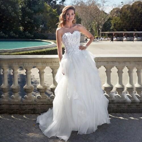 Beautiful Sweetheart A Line Appliques Wedding Dress Sleeveless Ruffles Bridal Gown Customized Robe