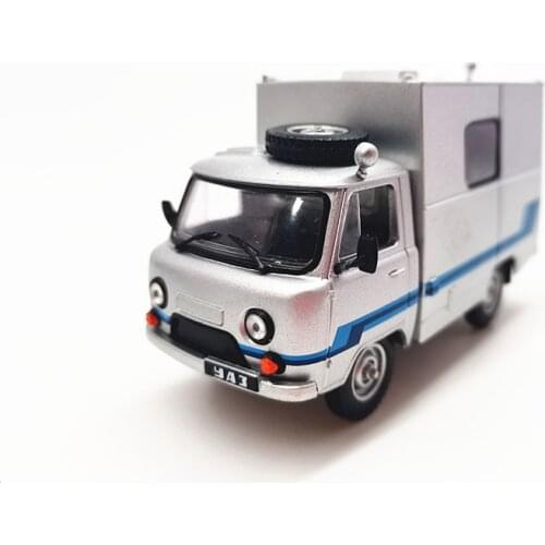 Diecast 1/43 Russian UAZ 452D Alloy Car Model Van Truck Classic Collection Family Display Birthday Gift Toys for Boys
