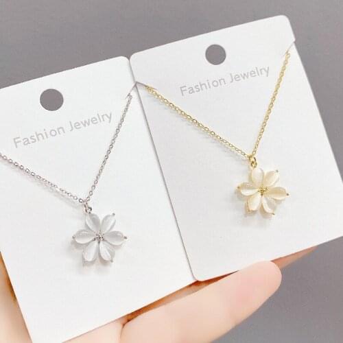 Kroean Trendy Simple Sweet Sun Flower Pendant Necklace Women Opal Party Temperament Elegant Fashion Jewelry Gifts Clavicle Chain