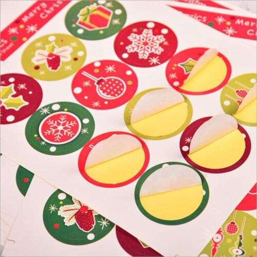120pcs/lot Round Christmas Gift Box Party Baking Cake Decoration Scrapbook Window Kids Snowflake Sticker Sealing Label