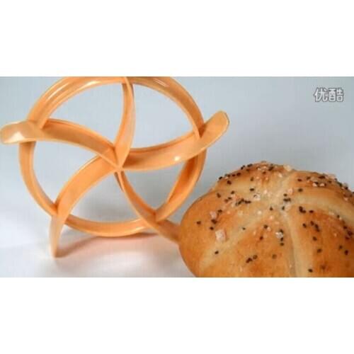 Delicious Homemade Bread Rolls Mold for Bread Kaiser Line Mould Kitchen Pastry Baking Tools Kaiser roll maker