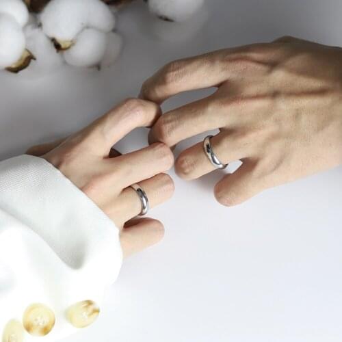 Hot Sale Fashion Simple Temperament Stainless Steel Ring for Girl Women Men Couple In Wedding Gift Jewelry Wholesale Size 6-10