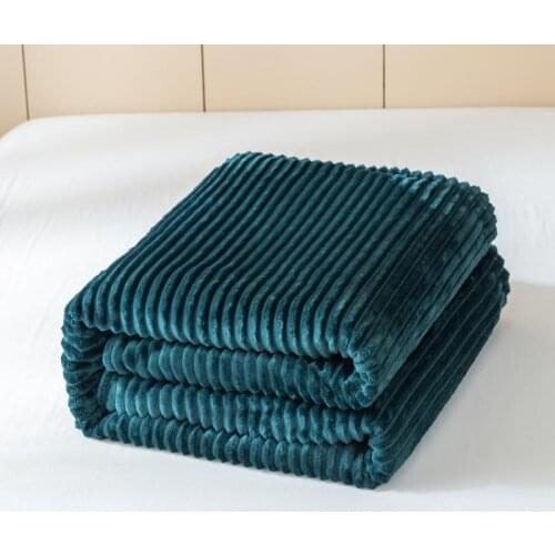 Bonenjoy Flannel Blanket for Bed Green Color Soft Warm Plaid for Sofa Queen/King Size Bedspread on the Beds Coral Fleece Blanket