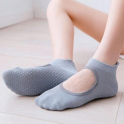 1 Pair Silver Silk Yoga Socks for Women Non Slip Grips & Straps Socks for Sports Pilates Ballet Dance Barefoot Workout