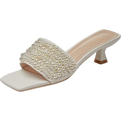 Womens Slippers Genuine Leather Material Exquisite Beaded Decorative Sandals 4.5CM Heel Open-toe Womens Shoes For Summer 2021