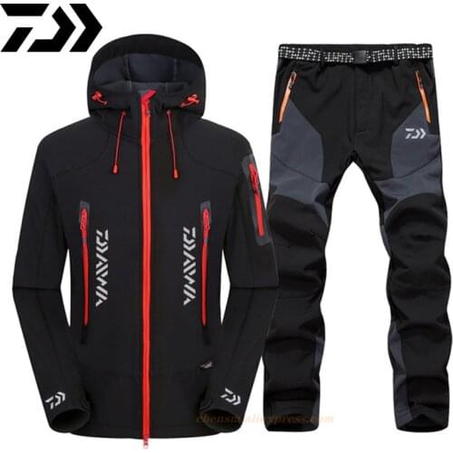 Daiwa Waterproof Hiking Suit Men Outdoor Thermal Fleece Softshell Jacket And Pants Sets Fishing Coat Climbing Ski Trousers