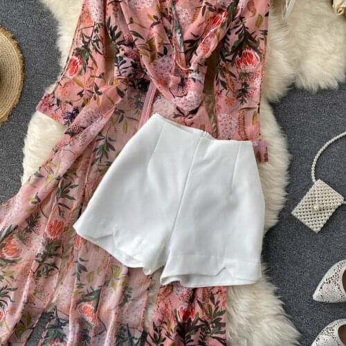 2021 Spring Women Printed Two Piece Set Long Sleeve Summer V Neck Asymmetrical Chiffon Shirt White Shorts Casual Ladies Sets