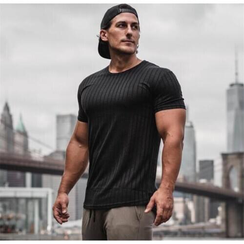 2021 Summer Fashion Mens T-shirt Sweater O-Neck Slim Fit Knittwear Mens Short Sleeve Pullovers Tshirts Men Fitness Pull Homme