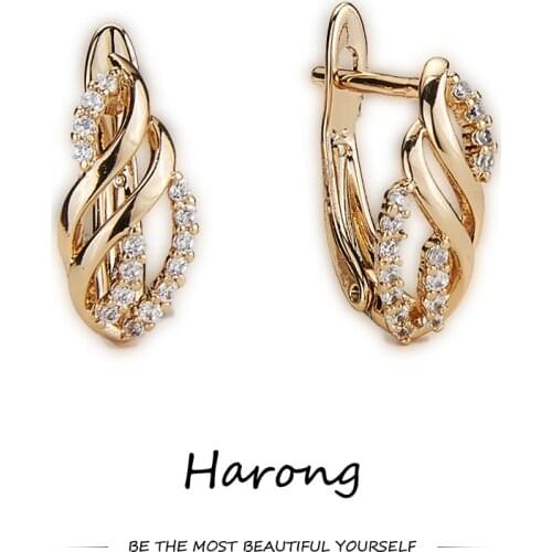 Harong Womans Copper Earrings Flower Shape Details Crystal Sparkling Jewelry Stud Earring Accessories Party Wedding Decoration