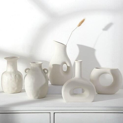 Creative Handmade Matte Ceramic Vase S For Flowers Personalized White Abnormity Vase Filler Pot Table Ornaments Modern Home Deco