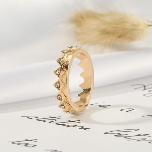 Dinglly Fashion Shiny Crystal Golden Crown Rings For Women Men Couple Friendship Stackable Ring Wedding Engagement Jewelry Gift