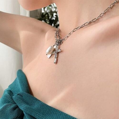 Statement INS justin Pearl Cross Clavicle Chain Choker Pendant Necklace Light Luxury Temperamen Silver Jewelry For Women Gifts
