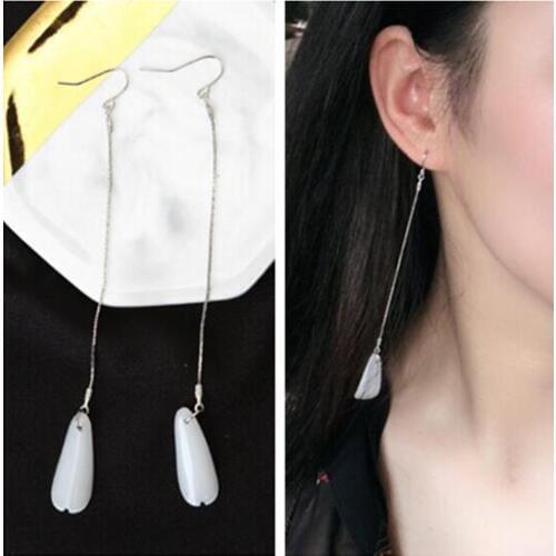 Ey622 2018 Hot Sale Fashion Bohemian water droplets shape transparent long section tassel swing Female charm earrings