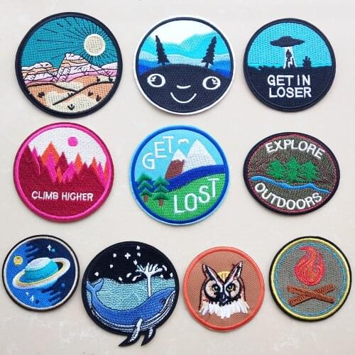Mountain and sea painting Embroidery Iron On Patches Embroidered Patchs Round Badge Appliques For Clothing Stickers CX481-490