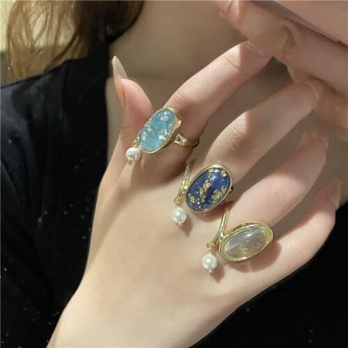 Origin Summer French Vintage Carved Oval Simulated Pearl Ring for Women Delicate Gold Color Metallic Index Finger Ring Jewelry