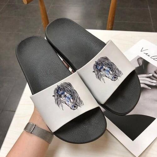 2021 Summer Women Shoes Indoor Home Slippers horse Print Beach Non-slip filp flops Slides Flat sandals new Female shoes Fashion