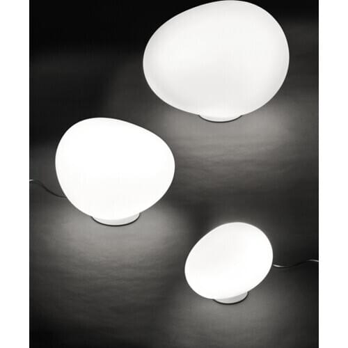 Italy Nordic Creative Simple Living Room Bedroom Desk Bedside Hotel Bed and Breakfast Glass Globe Floor Lamp Small Table Lamp