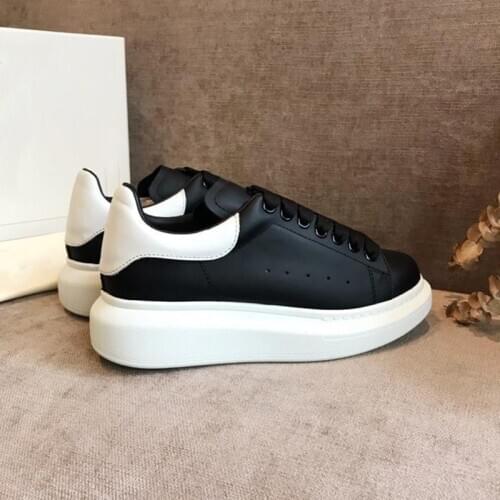 Luxury Designer Casual Men White Shoes Thick Buttom Men Sneakers Plus Size 45 Couple Shoes