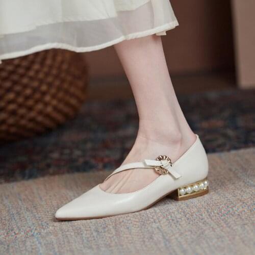Women pumps natural Leather shoes 22-24.5cm Cowhide upper Full leather Pearl heel Oblique buckle pointed toe Mary Jane shoes