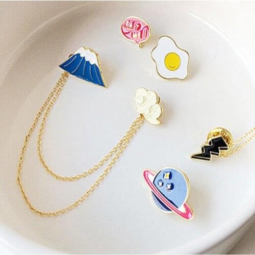 High Quality Small White Rabbit Lucky Cat Omelette Mount Fuji Planet Cloud Lightning Collar Pin Brooch Jewelry For Men And Women