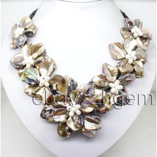 Fashion brown shell white pearl beads shell flower pendant necklace 18" long style Fine Noble real Natural ()