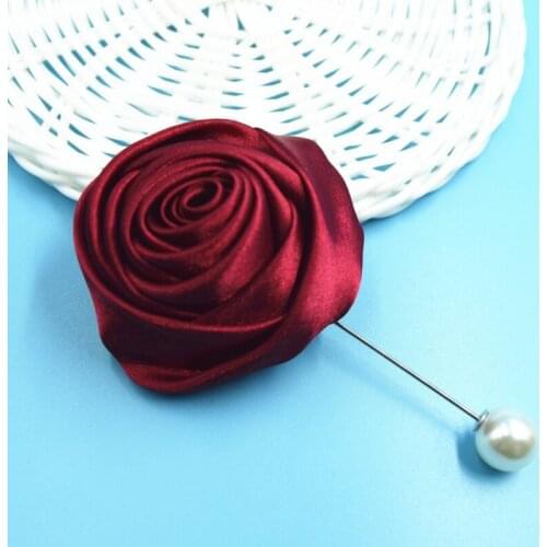 Rose Brooch Hot Sale Women Stylish European And American High-End Rose Corsage With Imitation Pearls For ValentineS Day Gifts
