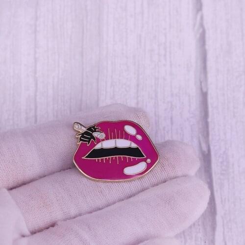 Red Lips with bee brooch