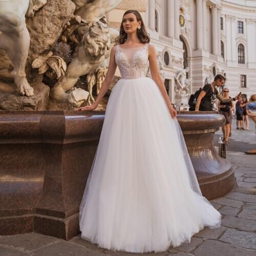 Delicate Boat Neck Sleeveless A-line Tulle Bridal Gowns White Ivory Crystals Bohemia Wediing GIwns Vestido de Novia